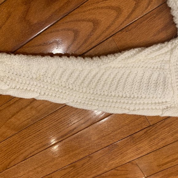 H&M Cable-Knit Sweater - Picture 4 of 8